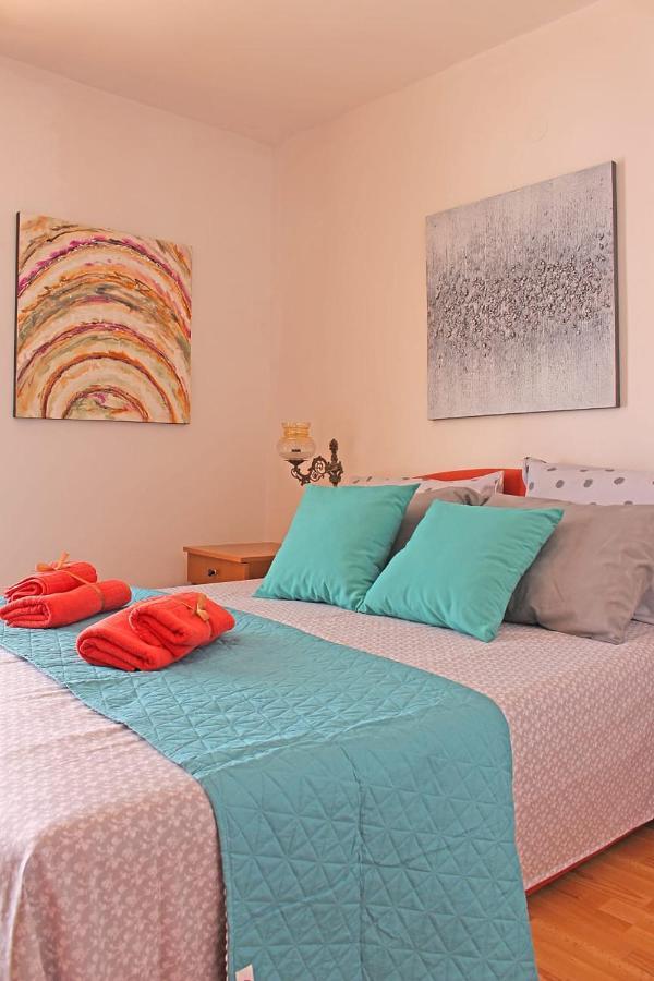 Apartments Gabriela Drvenik  Ngoại thất bức ảnh